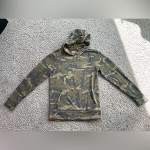 Express XS camo hoodie